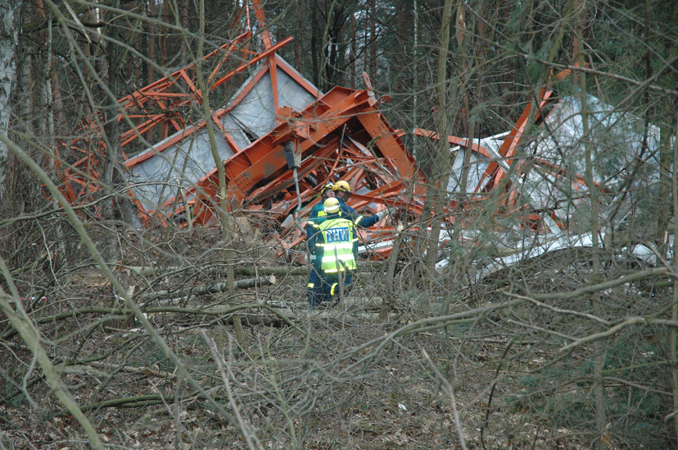 Richtfunkmast Frohnau - Ansicht der Mastspitze mit der Betriebskanzel.